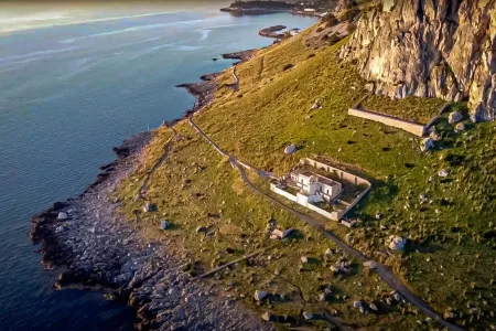 Monte Capo Gallo e il suo Faro